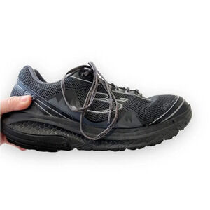 Gravity Defy Men’s Boosted Sneakers Black Size 10 Lift‎ Bounce Athletic Shoes